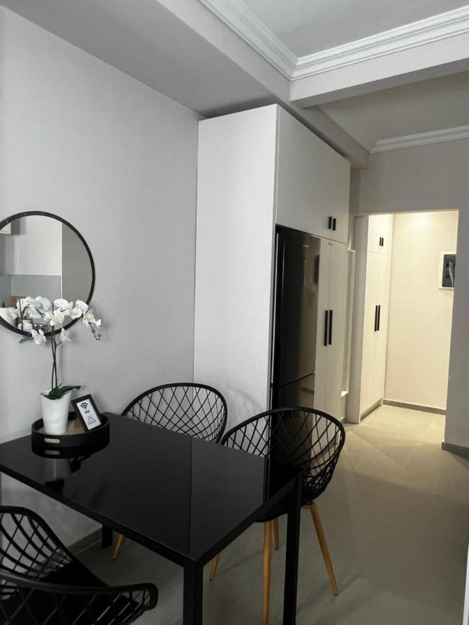 Agia Sofia Noir Apartment Thessaloniki Exterior foto